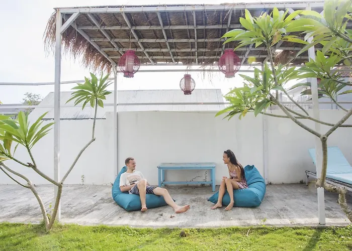 The Oceanhub Hostal *